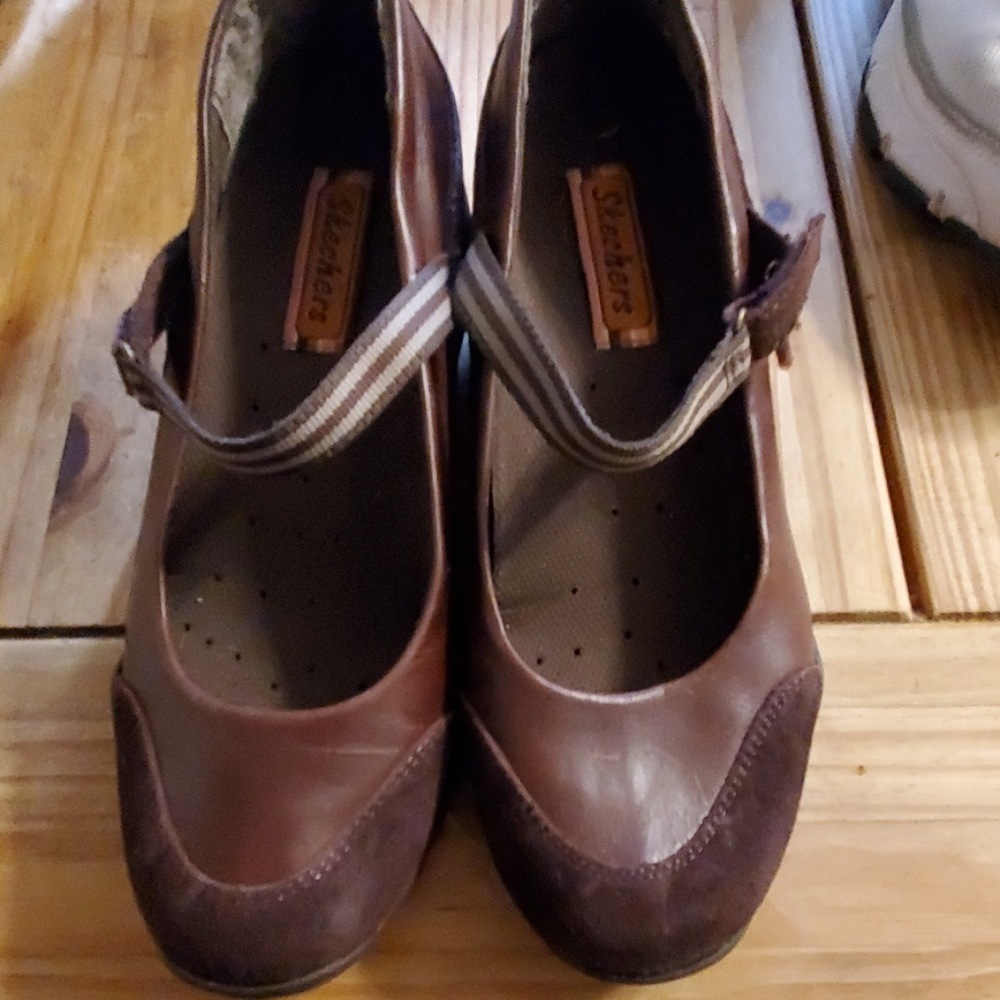 Nwot Skechers